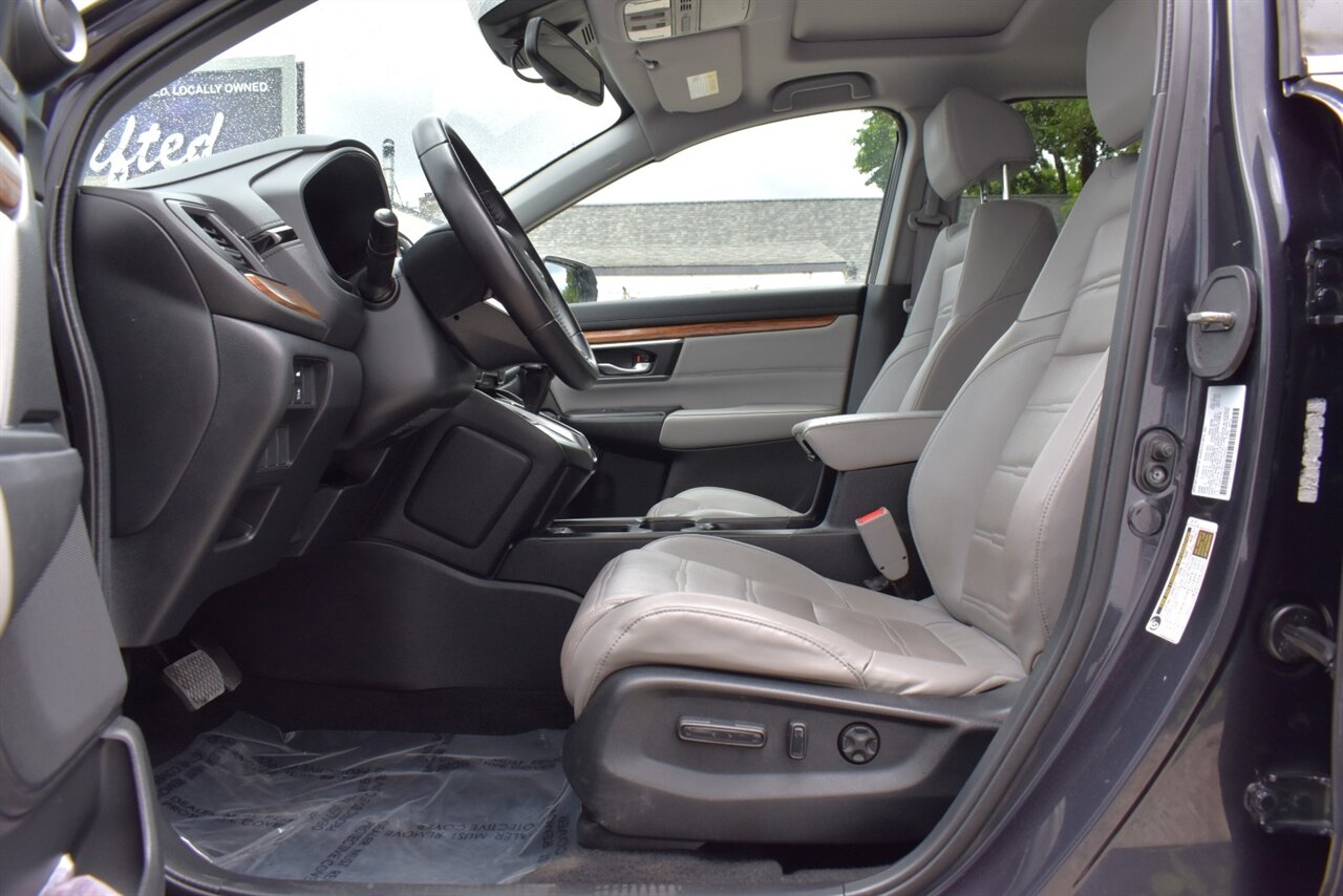 2017 Honda CR-V EX-L AWD 4dr SUV! Back Up Camera! Blind Spot Monitor! Collision Mitigation System! Lane Assist! Econ Drive Mode! Bluetooth Connectivity! Heated Leather Seats! Sunroof! Power Liftgate! - Photo 10 - Portland, OR 97266