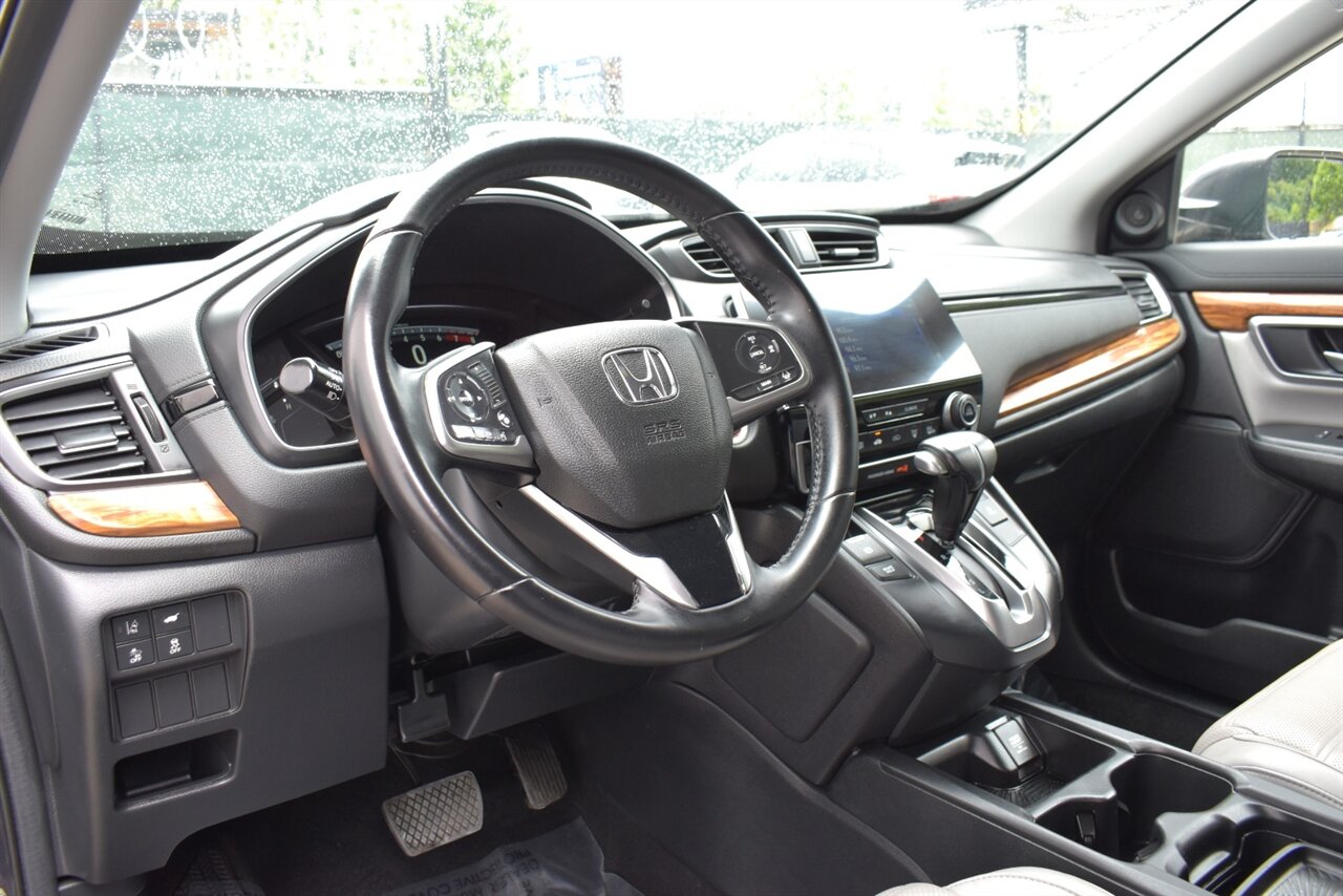 2017 Honda CR-V EX-L AWD 4dr SUV! Back Up Camera! Blind Spot Monitor! Collision Mitigation System! Lane Assist! Econ Drive Mode! Bluetooth Connectivity! Heated Leather Seats! Sunroof! Power Liftgate! - Photo 3 - Portland, OR 97266