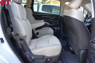 2025 Subaru Ascent Premium 7-Passenger  AWD 4dr SUV**BY APPOINTMENT ONLY**EyeSight Assist! X-Mode! Back-Up Camera! Park Assist! Apple CarPlay! Android Auto! Heated Seats! Power Liftgate! - Photo 27 - Portland, OR 97266