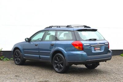 2006 Subaru Outback 2.5i  AWD 4dr Wagon! 5-Speed Manual! Heated Seats! Roof Rack! All Weather Mats! - Photo 2 - Portland, OR 97266