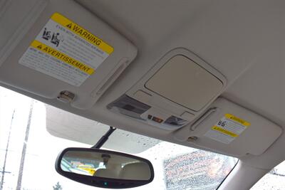 2006 Subaru Outback 2.5i  AWD 4dr Wagon! 5-Speed Manual! Heated Seats! Roof Rack! All Weather Mats! - Photo 17 - Portland, OR 97266