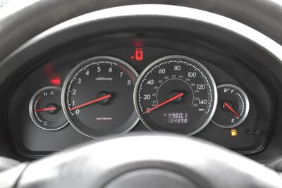 2006 Subaru Outback 2.5i  AWD 4dr Wagon! 5-Speed Manual! Heated Seats! Roof Rack! All Weather Mats! - Photo 16 - Portland, OR 97266