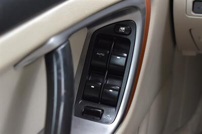 2006 Subaru Outback 2.5i  AWD 4dr Wagon! 5-Speed Manual! Heated Seats! Roof Rack! All Weather Mats! - Photo 14 - Portland, OR 97266