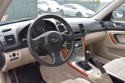 2006 Subaru Outback 2.5i  AWD 4dr Wagon! 5-Speed Manual! Heated Seats! Roof Rack! All Weather Mats! - Photo 3 - Portland, OR 97266