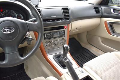 2006 Subaru Outback 2.5i  AWD 4dr Wagon! 5-Speed Manual! Heated Seats! Roof Rack! All Weather Mats! - Photo 18 - Portland, OR 97266