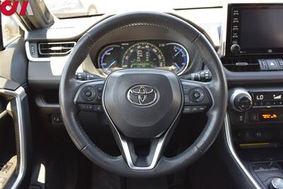 2019 Toyota RAV4 Hybrid XSE  AWD 4dr SUV**BY APPOINTMENT ONLY** 41 City MPG! 38 Hwy MPG! Back Up Cam! Lane Assist! Collision Mitigation! Navi! Heated Leather Seats!  Eco & Sport Modes! Powered Liftgate! Pano-Sunroof! - Photo 14 - Portland, OR 97266
