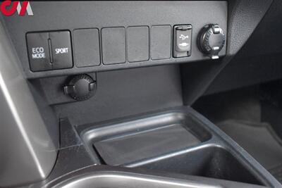 2018 Toyota RAV4 XLE AWD 4dr SUV! Back Up Camera! Lane Assist! Bluetooth! Navigation! Eco & Sport Drive Modes! Center Locking Diff! Sunroof! Powered Liftgate! All Weather Floor Mats! - Photo 24 - Portland, OR 97266