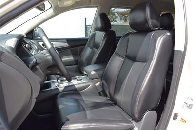 2019 Nissan Pathfinder SL  4X4 4dr SUV! 3rd Row Seats! Back Up Camera! Blind Spot Monitor! Bluetooth! Navigation! Heated Leather Seats! Heated Steering Wheel! Powered Liftgate! Selectable 4WD with 2WD / Auto / Lock Modes! - Photo 11 - Portland, OR 97266