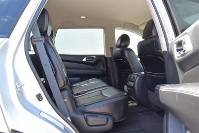 2019 Nissan Pathfinder SL  4X4 4dr SUV! 3rd Row Seats! Back Up Camera! Blind Spot Monitor! Bluetooth! Navigation! Heated Leather Seats! Heated Steering Wheel! Powered Liftgate! Selectable 4WD with 2WD / Auto / Lock Modes! - Photo 29 - Portland, OR 97266