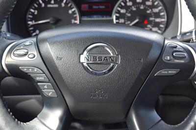 2019 Nissan Pathfinder SL  4X4 4dr SUV! 3rd Row Seats! Back Up Camera! Blind Spot Monitor! Bluetooth! Navigation! Heated Leather Seats! Heated Steering Wheel! Powered Liftgate! Selectable 4WD with 2WD / Auto / Lock Modes! - Photo 15 - Portland, OR 97266