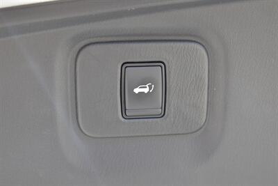 2019 Nissan Pathfinder SL  4X4 4dr SUV! 3rd Row Seats! Back Up Camera! Blind Spot Monitor! Bluetooth! Navigation! Heated Leather Seats! Heated Steering Wheel! Powered Liftgate! Selectable 4WD with 2WD / Auto / Lock Modes! - Photo 33 - Portland, OR 97266