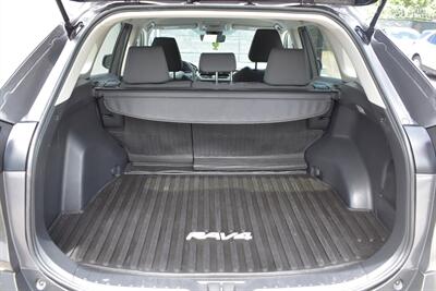 2021 Toyota RAV4 LE  AWD 4dr SUV! Back Up Camera! Lane Assist! Pre-Collision Sys w/ Pedestrian Detection! Bluetooth Connectivity! Eco/Sport/Snow/Sand Drive Modes! Roof-Rack! All Weather Mats! - Photo 30 - Portland, OR 97266