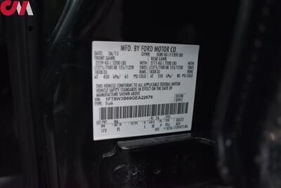 2016 Ford F-350 Super Duty XLT  4X4 4dr Crew Cab 8ft. LB SRW Pickup! 2H/4H/4L! Tow Pkg! Bluetooth/USB/Aux-In! Traction Control! LEER Hard Top Canopy! Traction Control! Keyless Entry Keypad! Tailgate Step with Assist Handle! - Photo 27 - Portland, OR 97266