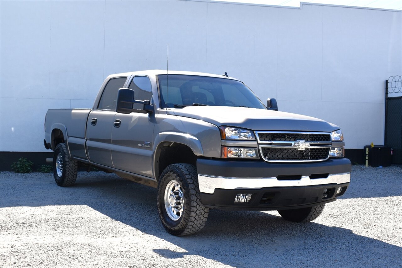 2007 Chevrolet Silverado 2500 LT3 4dr Crew Cab  4WD LB**BY APPOINTMENT ONLY**Selectable 4-WD-(2HI/4HI & 4LO)! Apple CarPlay! Android Auto! Heated Leather Seats! Sunroof! Edge Performance Monitor! Tow Package! - Photo 1 - Portland, OR 97266