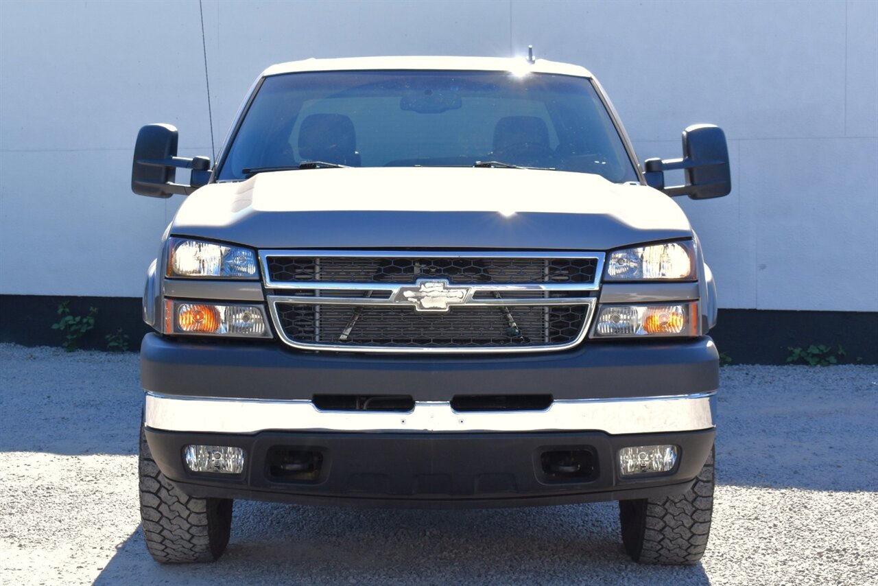 2007 Chevrolet Silverado 2500 LT3 4dr Crew Cab 4WD LB**BY APPOINTMENT ONLY**Selectable 4-WD-(2HI/4HI & 4LO)! Apple CarPlay! Android Auto! Heated Leather Seats! Sunroof! Edge Performance Monitor! Tow Package! - Photo 7 - Portland, OR 97266