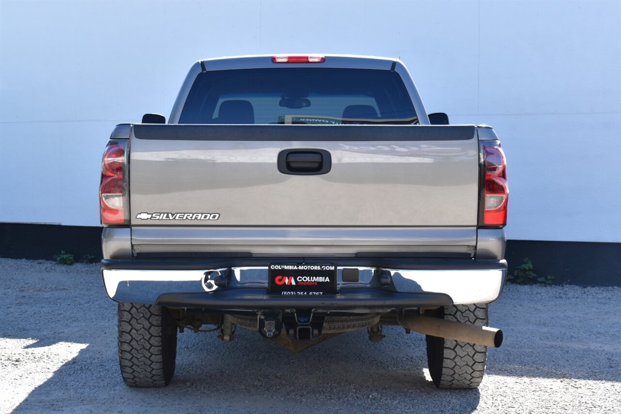 2007 Chevrolet Silverado 2500 LT3 4dr Crew Cab 4WD LB**BY APPOINTMENT ONLY**Selectable 4-WD-(2HI/4HI & 4LO)! Apple CarPlay! Android Auto! Heated Leather Seats! Sunroof! Edge Performance Monitor! Tow Package! - Photo 4 - Portland, OR 97266
