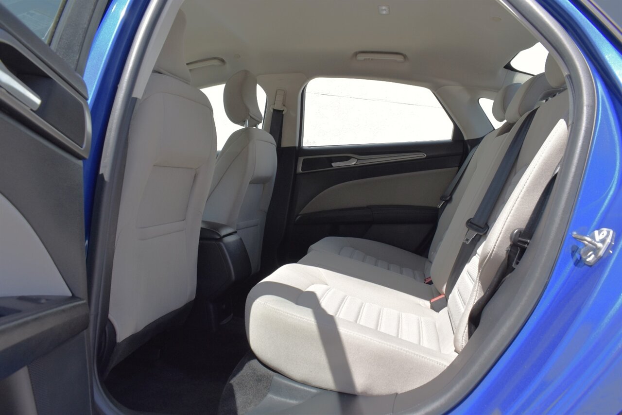 2018 Ford Fusion Hybrid S 4dr Sedan! Back Up Camera! 43 City MPG! 41 Hwy MPG! Eco Drive Mode! Bluetooth Connectivity! - Photo 23 - Portland, OR 97266