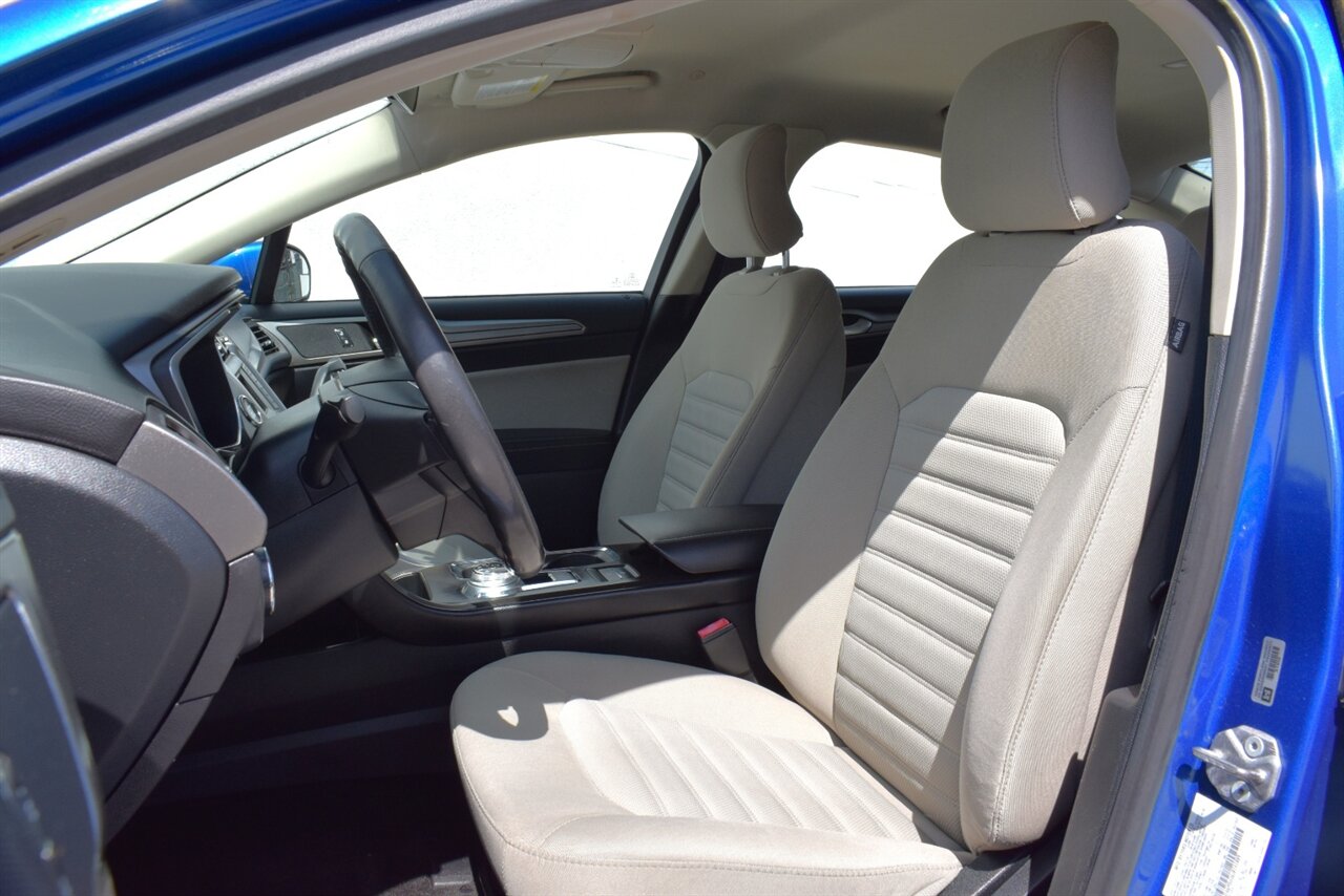 2018 Ford Fusion Hybrid S 4dr Sedan! Back Up Camera! 43 City MPG! 41 Hwy MPG! Eco Drive Mode! Bluetooth Connectivity! - Photo 11 - Portland, OR 97266