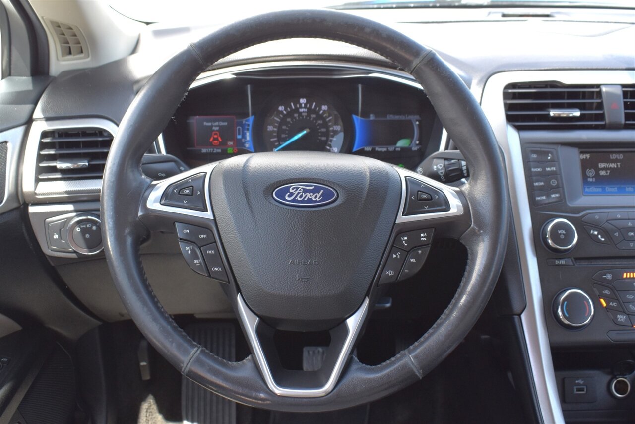 2018 Ford Fusion Hybrid S 4dr Sedan! Back Up Camera! 43 City MPG! 41 Hwy MPG! Eco Drive Mode! Bluetooth Connectivity! - Photo 14 - Portland, OR 97266