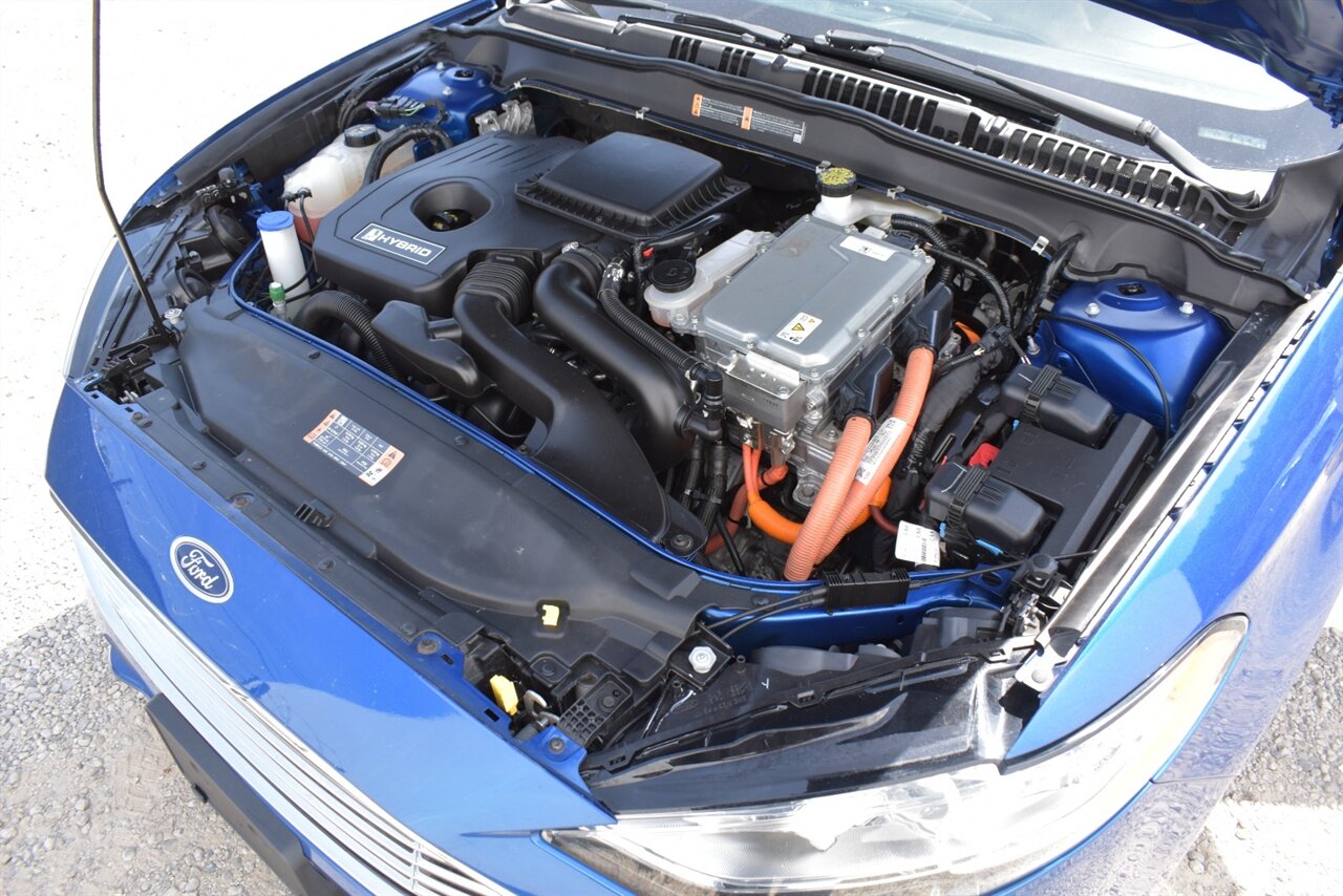 2018 Ford Fusion Hybrid S 4dr Sedan! Back Up Camera! 43 City MPG! 41 Hwy MPG! Eco Drive Mode! Bluetooth Connectivity! - Photo 28 - Portland, OR 97266
