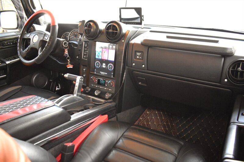 2007 Hummer H2 4dr SUV 4WD**APPOINTMENT ONLY**Custom Flame Paint! Back Up Cam! Navi! Bluetooth! Winch! LED Aux-Lighting! Heavy-Duty Front Guard! Sunroof! Tow Pkg! Bose Audio! Heated Leather Seats! PA & Siren System! - Photo 12 - Portland, OR 97266