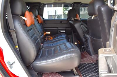 2007 Hummer H2 4dr SUV 4WD**APPOINTMENT ONLY**Custom Flame Paint! Back Up Cam! Navi! Bluetooth! Winch! LED Aux-Lighting! Heavy-Duty Front Guard! Sunroof! Tow Pkg! Bose Audio! Heated Leather Seats! PA & Siren System! - Photo 33 - Portland, OR 97266