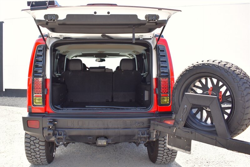 2007 Hummer H2 4dr SUV 4WD**APPOINTMENT ONLY**Custom Flame Paint! Back Up Cam! Navi! Bluetooth! Winch! LED Aux-Lighting! Heavy-Duty Front Guard! Sunroof! Tow Pkg! Bose Audio! Heated Leather Seats! PA & Siren System! - Photo 38 - Portland, OR 97266