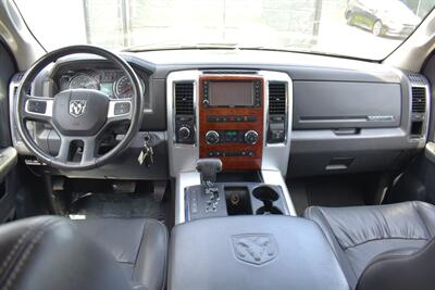 2010 Dodge Ram 1500 Laramie  4x4 4dr Quad Cab 6.3 ft. SB Pickup! Back Up Camera! Parking Assist! Tow Pkg! 4WD Auto & Low Range! Heated & Ventilated Leather Seats! Bluetooth! - Photo 12 - Portland, OR 97266