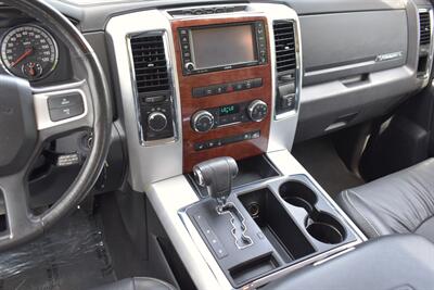 2010 Dodge Ram 1500 Laramie  4x4 4dr Quad Cab 6.3 ft. SB Pickup! Back Up Camera! Parking Assist! Tow Pkg! 4WD Auto & Low Range! Heated & Ventilated Leather Seats! Bluetooth! - Photo 18 - Portland, OR 97266