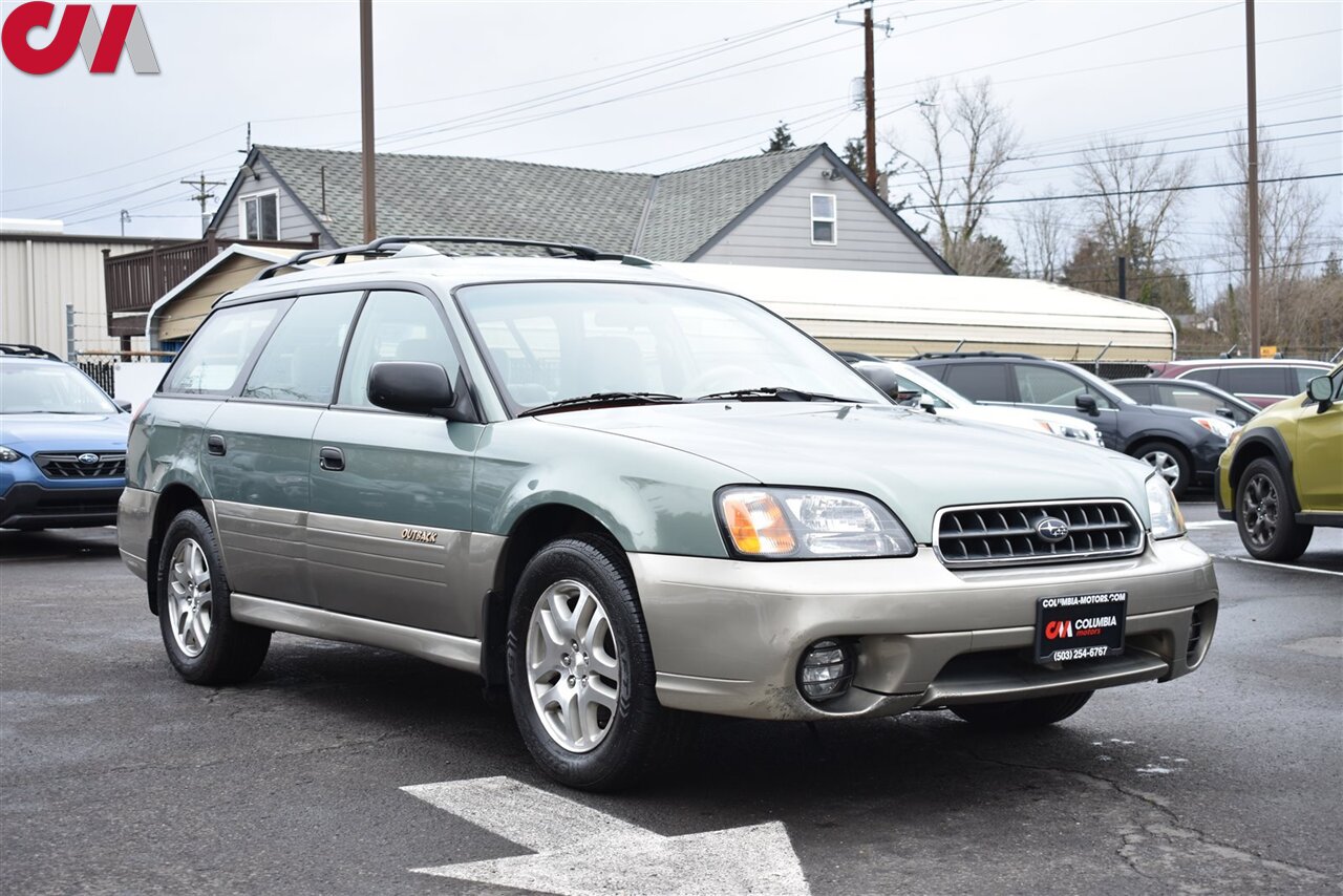 Subaru Outback's photo