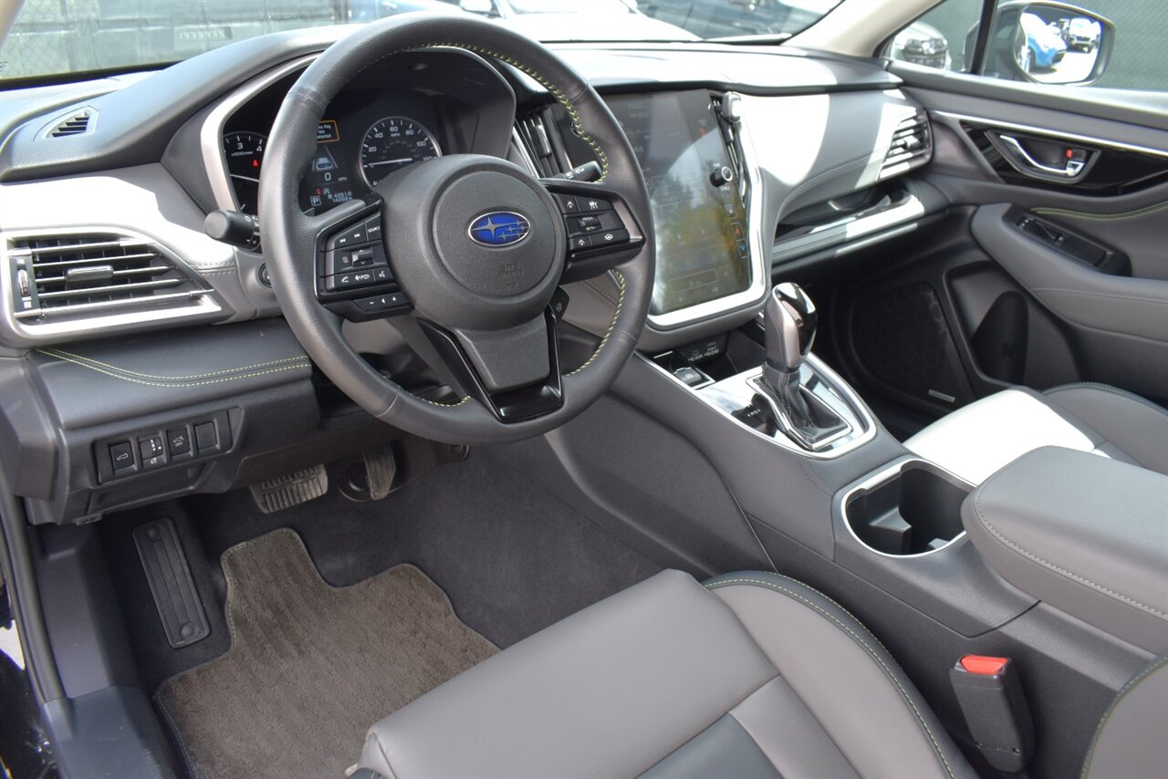 2024 Subaru Outback Onyx Edition AWD 4dr Crossover**BY APPOINTMENT ONLY** X-Mode! EyeSight Assist Tech! Blind Spot Monitor! Apple CarPlay! Android Auto! Sunroof! Heated Seats! Powered Liftgate! Roof-Rails! Tow Hitch! - Photo 3 - Portland, OR 97266