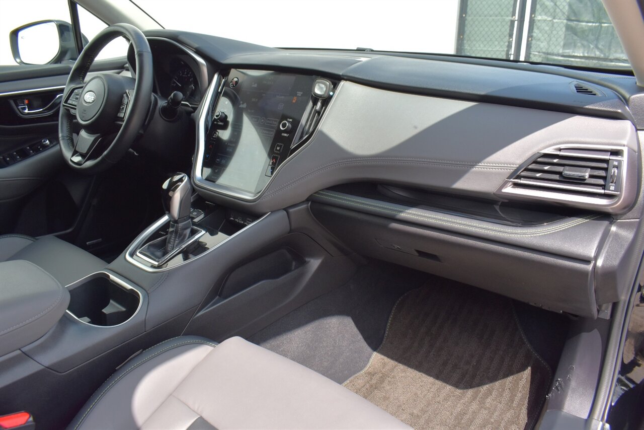 2024 Subaru Outback Onyx Edition AWD 4dr Crossover**BY APPOINTMENT ONLY** X-Mode! EyeSight Assist Tech! Blind Spot Monitor! Apple CarPlay! Android Auto! Sunroof! Heated Seats! Powered Liftgate! Roof-Rails! Tow Hitch! - Photo 13 - Portland, OR 97266
