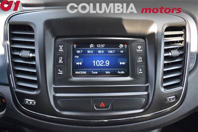 2015 Chrysler 200 S AWD 4dr Sedan! Push Start! Back Up Camera! Uconnect Infotainment System! Bluetooth w/Voice Activation! Premium Audio System! Traction Control! - Photo 18 - Portland, OR 97266