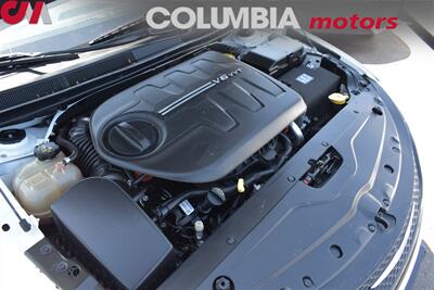 2015 Chrysler 200 S AWD 4dr Sedan! Push Start! Back Up Camera! Uconnect Infotainment System! Bluetooth w/Voice Activation! Premium Audio System! Traction Control! - Photo 27 - Portland, OR 97266