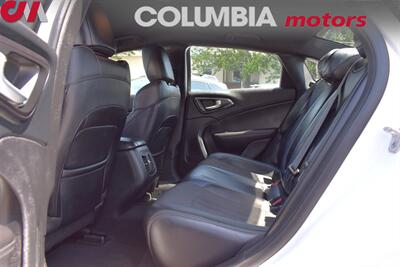 2015 Chrysler 200 S AWD 4dr Sedan! Push Start! Back Up Camera! Uconnect Infotainment System! Bluetooth w/Voice Activation! Premium Audio System! Traction Control! - Photo 22 - Portland, OR 97266