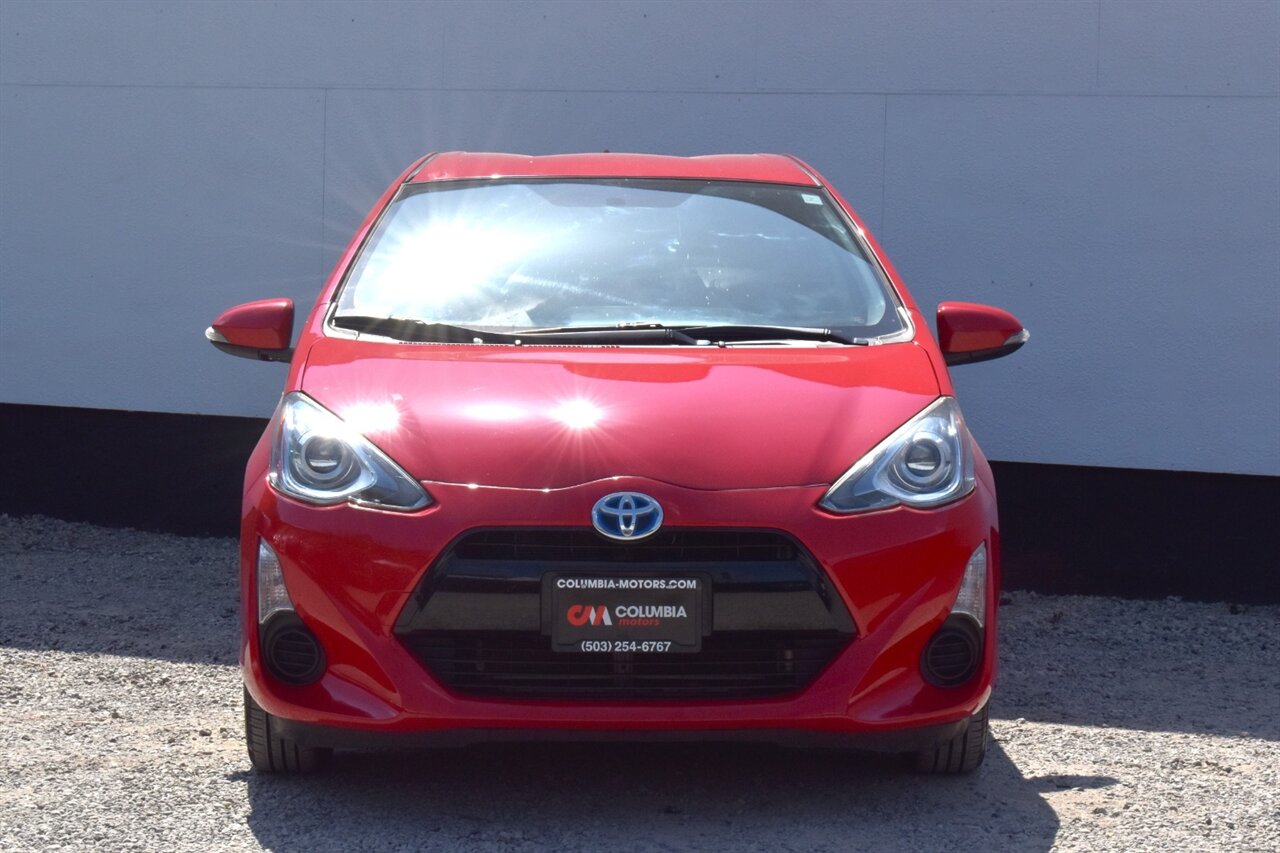 2015 Toyota Prius c Two 4dr Hatchback! 53 City MPG! 46 Hwy MPG! Brake Assist & Smart Stop Technology! Ev & Eco Modes! Traction Control! Bluetooth Connectivity! All Weather Mats! - Photo 7 - Portland, OR 97266