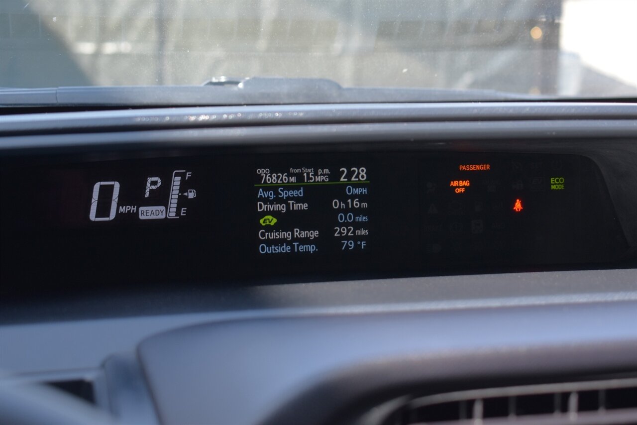 2015 Toyota Prius c Two 4dr Hatchback! 53 City MPG! 46 Hwy MPG! Brake Assist & Smart Stop Technology! Ev & Eco Modes! Traction Control! Bluetooth Connectivity! All Weather Mats! - Photo 18 - Portland, OR 97266