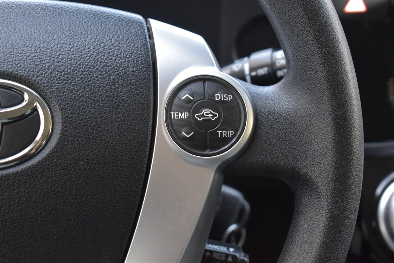 2015 Toyota Prius c Two 4dr Hatchback! 53 City MPG! 46 Hwy MPG! Brake Assist & Smart Stop Technology! Ev & Eco Modes! Traction Control! Bluetooth Connectivity! All Weather Mats! - Photo 15 - Portland, OR 97266