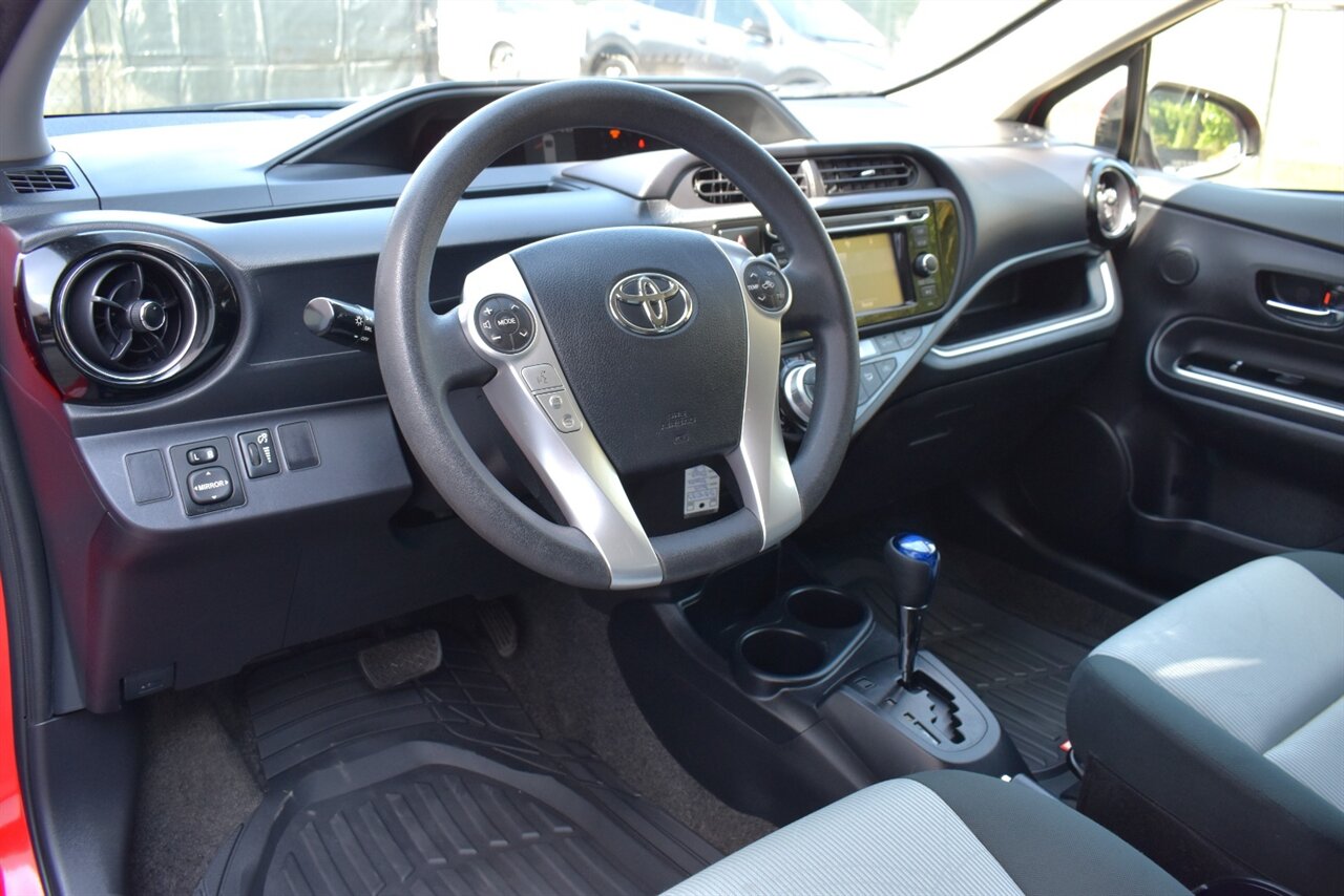 2015 Toyota Prius c Two 4dr Hatchback! 53 City MPG! 46 Hwy MPG! Brake Assist & Smart Stop Technology! Ev & Eco Modes! Traction Control! Bluetooth Connectivity! All Weather Mats! - Photo 3 - Portland, OR 97266