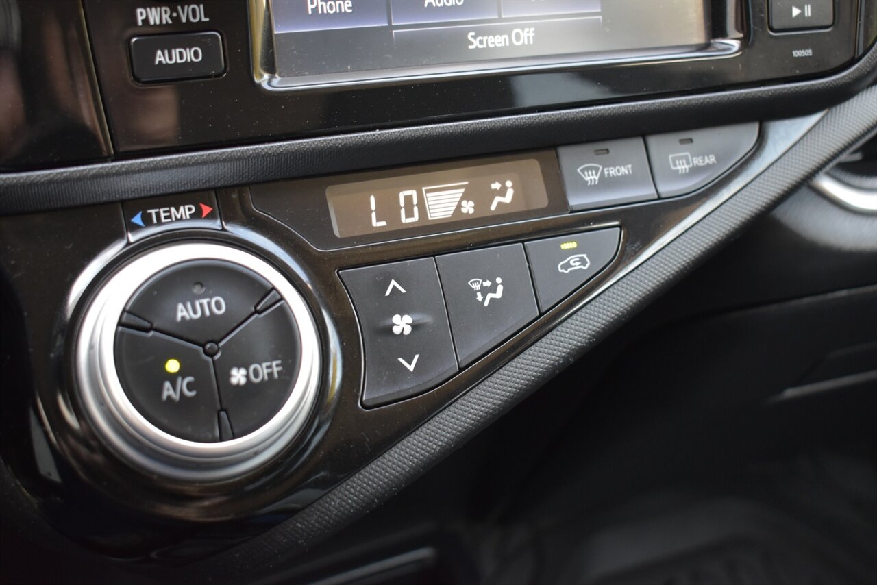2015 Toyota Prius c Two 4dr Hatchback! 53 City MPG! 46 Hwy MPG! Brake Assist & Smart Stop Technology! Ev & Eco Modes! Traction Control! Bluetooth Connectivity! All Weather Mats! - Photo 24 - Portland, OR 97266