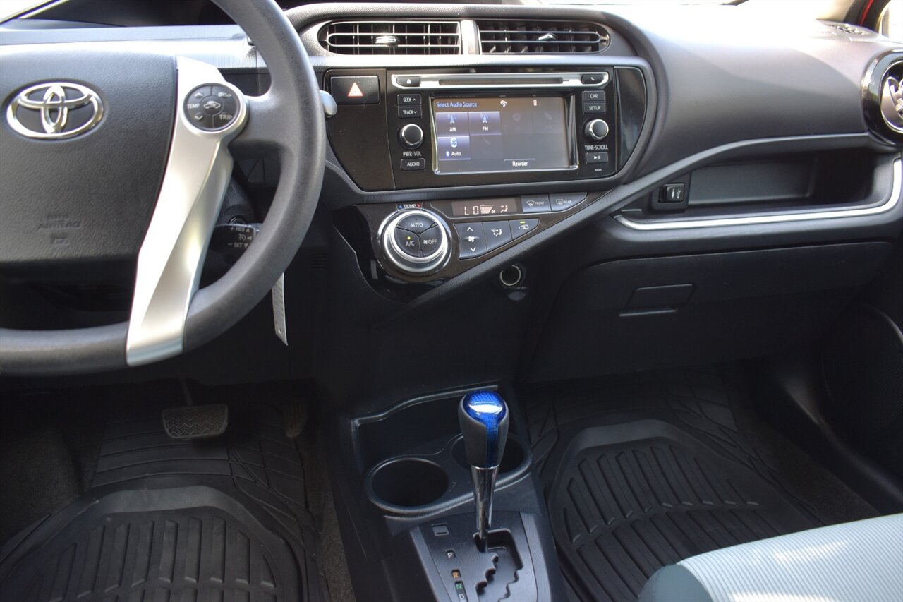 2015 Toyota Prius c Two 4dr Hatchback! 53 City MPG! 46 Hwy MPG! Brake Assist & Smart Stop Technology! Ev & Eco Modes! Traction Control! Bluetooth Connectivity! All Weather Mats! - Photo 20 - Portland, OR 97266