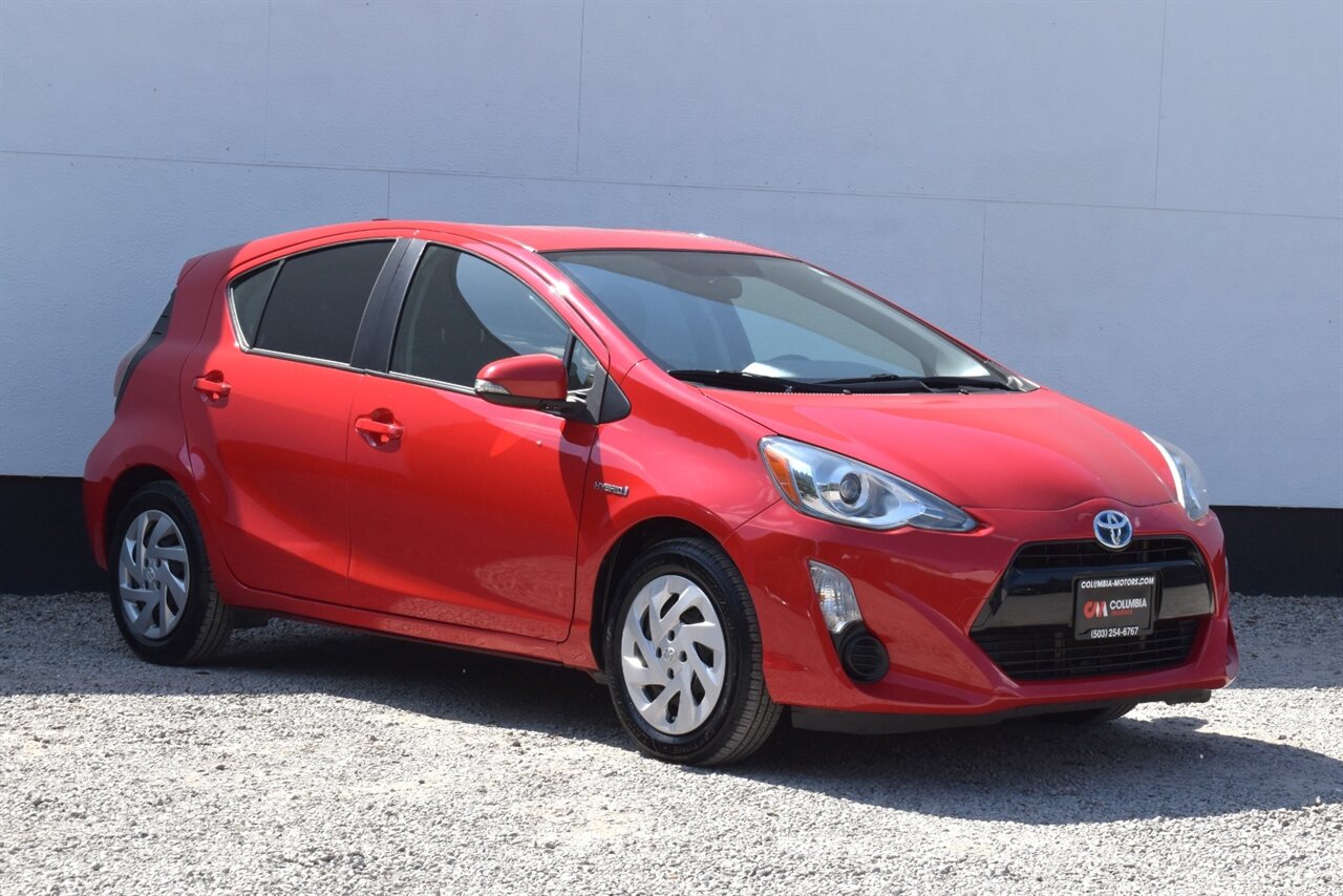 2015 Toyota Prius c Two  4dr Hatchback! 53 City MPG! 46 Hwy MPG! Brake Assist & Smart Stop Technology! Ev & Eco Modes! Traction Control! Bluetooth Connectivity! All Weather Mats! - Photo 1 - Portland, OR 97266