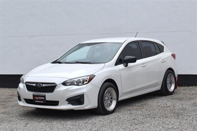 2017 Subaru Impreza 2.0i  AWD 4dr Wagon! 5 Speed Manual! Back Up Camera! Traction Control! Apple CarPlay! Android Auto! - Photo 8 - Portland, OR 97266