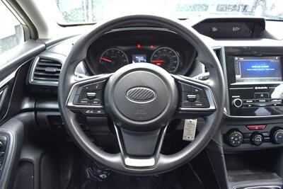 2017 Subaru Impreza 2.0i  AWD 4dr Wagon! 5 Speed Manual! Back Up Camera! Traction Control! Apple CarPlay! Android Auto! - Photo 14 - Portland, OR 97266