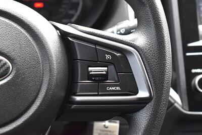2017 Subaru Impreza 2.0i  AWD 4dr Wagon! 5 Speed Manual! Back Up Camera! Traction Control! Apple CarPlay! Android Auto! - Photo 16 - Portland, OR 97266