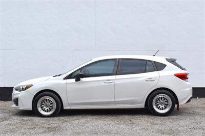 2017 Subaru Impreza 2.0i  AWD 4dr Wagon! 5 Speed Manual! Back Up Camera! Traction Control! Apple CarPlay! Android Auto! - Photo 9 - Portland, OR 97266