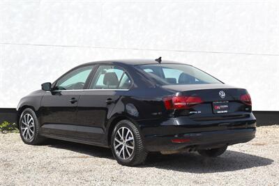 2017 Volkswagen Jetta 1.4T SE  4dr Sedan! Backup Camera! Blind Spot Monitor! Apple CarPlay! Android Auto! Heated Leather Seats! Sunroof! - Photo 2 - Portland, OR 97266
