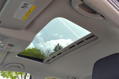 2017 Volkswagen Jetta 1.4T SE  4dr Sedan! Backup Camera! Blind Spot Monitor! Apple CarPlay! Android Auto! Heated Leather Seats! Sunroof! - Photo 12 - Portland, OR 97266