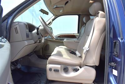 2001 Ford F-250 Super Duty Lariat  4dr SuperCab 4WD Long Bed! Tow Package! Running Boards! Selectable 4WD System! AM/FM/CD Stereo System! Cruise Control! Leather Interior! All Weather Mats! - Photo 10 - Portland, OR 97266