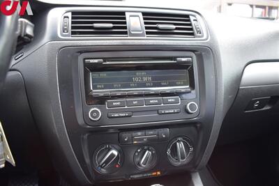 2012 Volkswagen Jetta TDI  4dr Sedan! 30 City MPG! 42 Hwy MPG! Bluetooth! Heated Leather Seats! Cruise Control! Multi-Function Trip Computer! All Weather Floor Mats! - Photo 15 - Portland, OR 97266